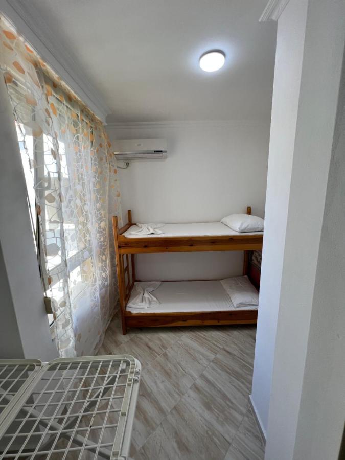 Leo Apartament ドゥラス エクステリア 写真