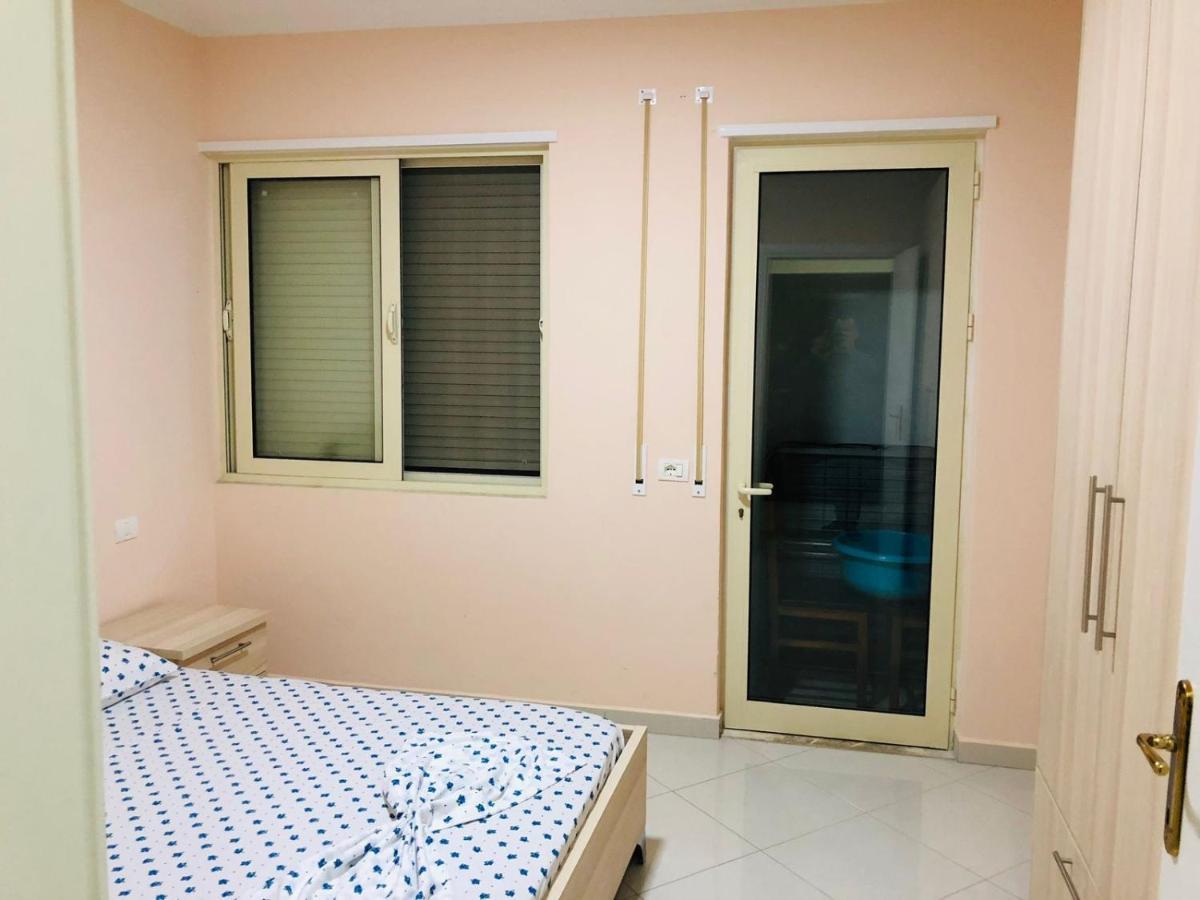 Leo Apartament ドゥラス エクステリア 写真