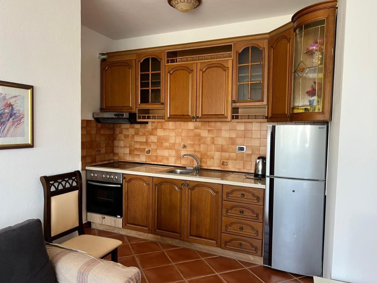 Leo Apartament ドゥラス エクステリア 写真