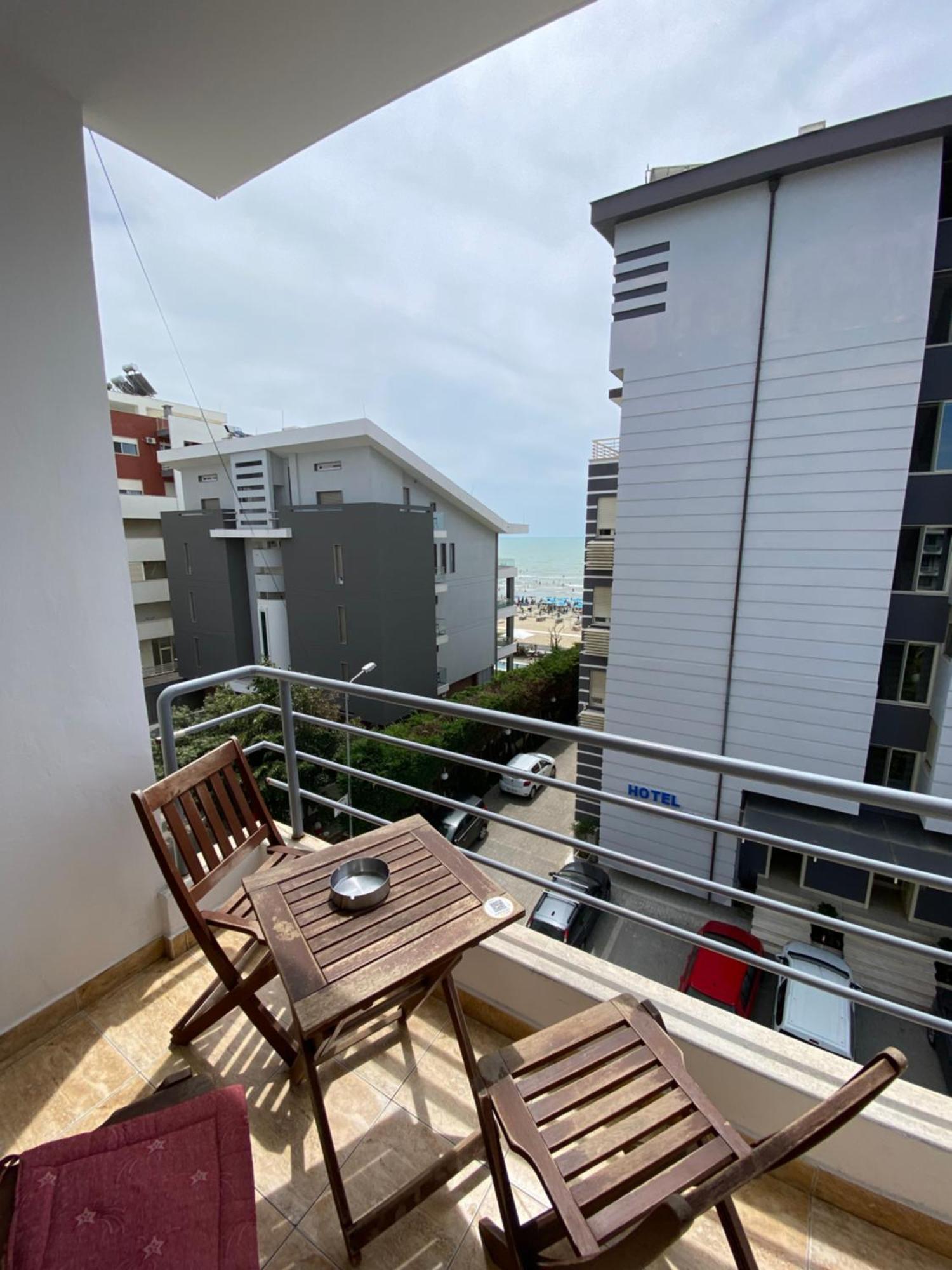 Leo Apartament ドゥラス エクステリア 写真