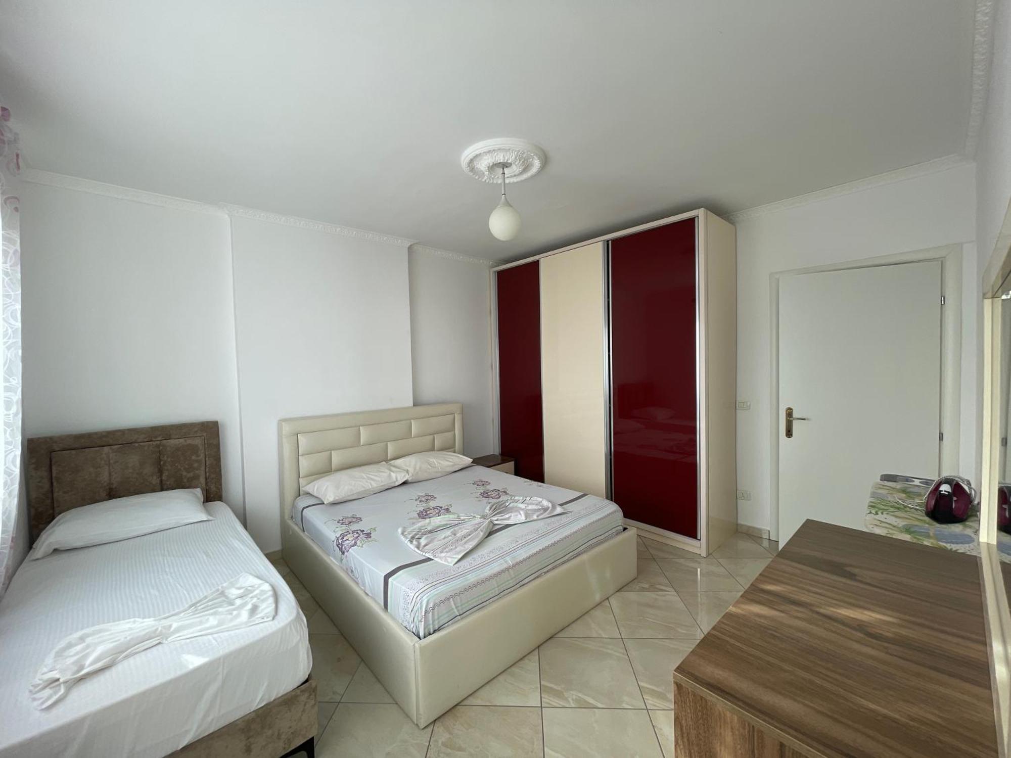 Leo Apartament ドゥラス エクステリア 写真